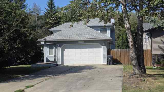 Lower West Peace real estate 10722 91 Street  in Lower West Peace Peace River