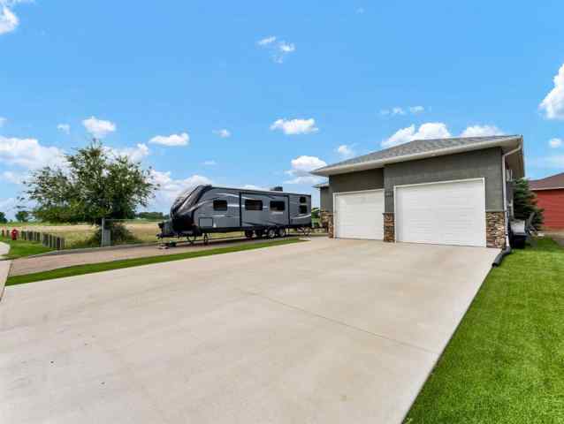 NONE real estate 1010 Memorial Drive SE in NONE Redcliff