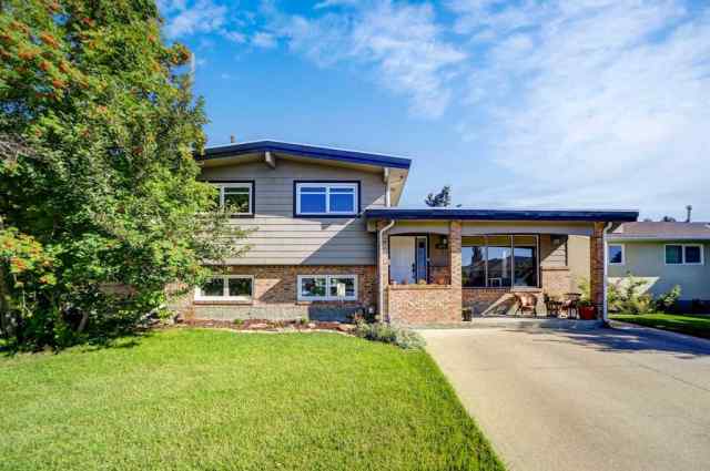 Lakeview real estate 1059 Lakemount Boulevard S in Lakeview Lethbridge