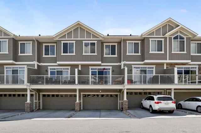 Evanston real estate 523 Evanston Manor NW in Evanston Calgary