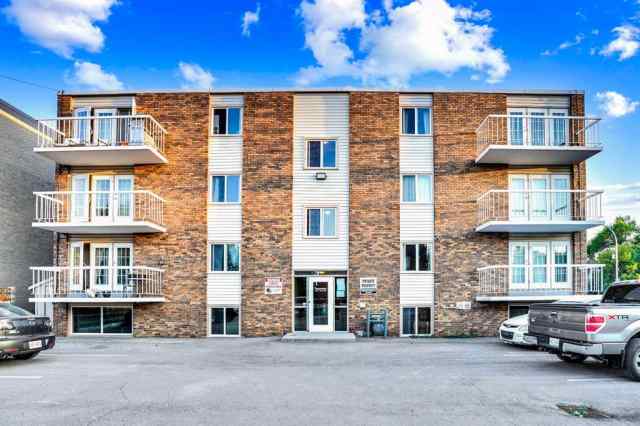 Sunalta real estate 402, 1534 15 Avenue SW in Sunalta Calgary