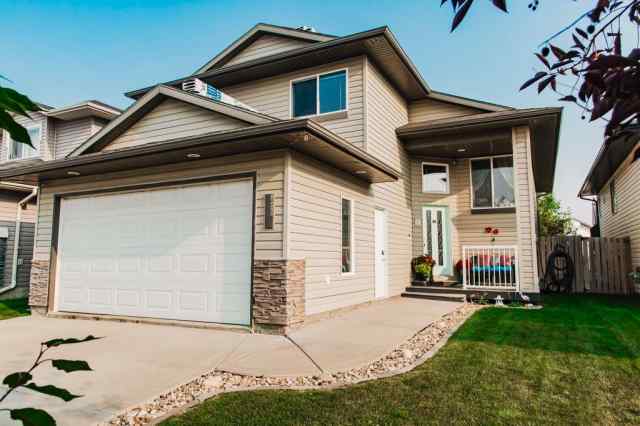 Royal Oaks real estate 10429 122 Avenue  in Royal Oaks Grande Prairie