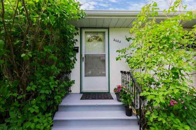 Glendale real estate 2623 Glencastle Street SW in Glendale Calgary