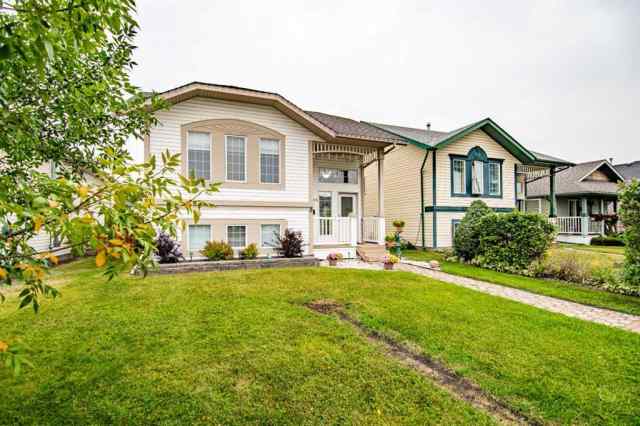 Lancaster Meadows real estate 264 Lancaster Drive  in Lancaster Meadows Red Deer