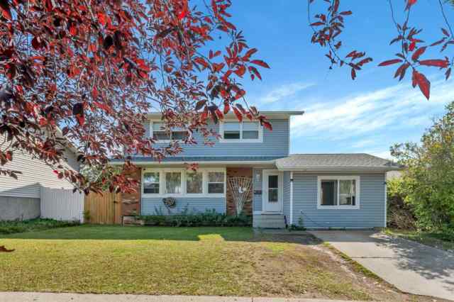 Rundle real estate 4771 Rundlehorn Drive NE in Rundle Calgary