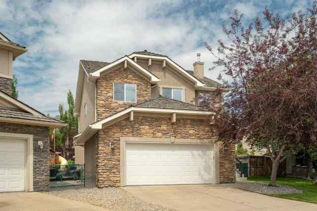 Royal Oak real estate 612 Royal Court NW in Royal Oak Calgary