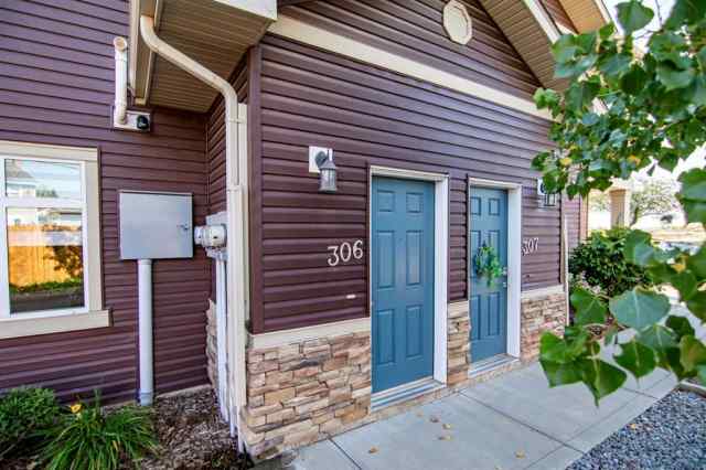 NONE real estate 306, 639 Oak Street  in NONE Springbrook