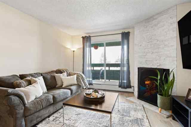 Southwood real estate 6302, 315 Southampton Drive SW in Southwood Calgary