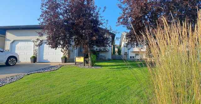Crystal Lake Estates real estate 9013 128 Avenue  in Crystal Lake Estates Grande Prairie