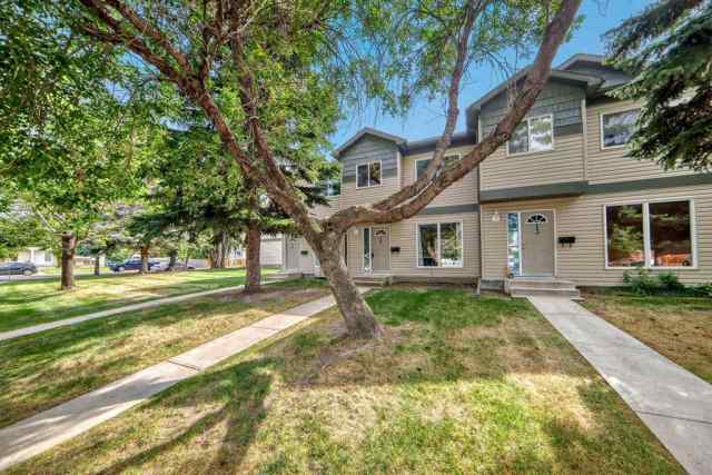 Varsity Village real estate 12, 275 Columbia Boulevard W in Varsity Village Lethbridge