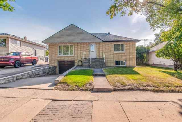 Crestwood-Norwood real estate 1967 15 Avenue SE in Crestwood-Norwood Medicine Hat