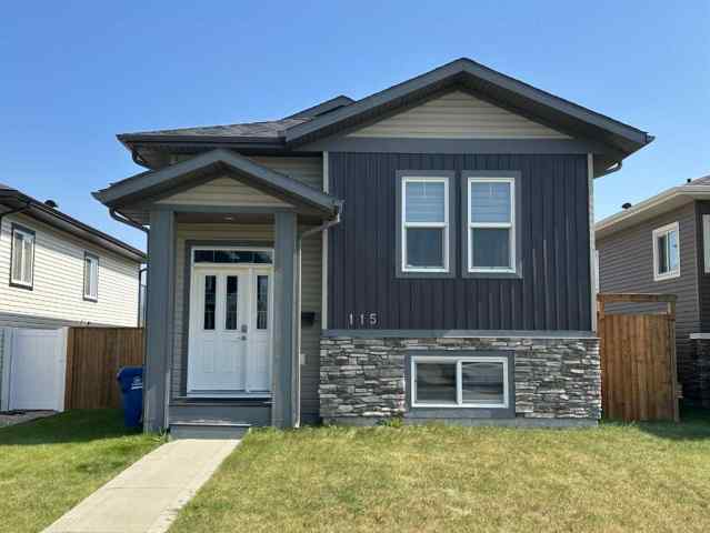 Aurora real estate 115 Aurora Heights  in Aurora Blackfalds