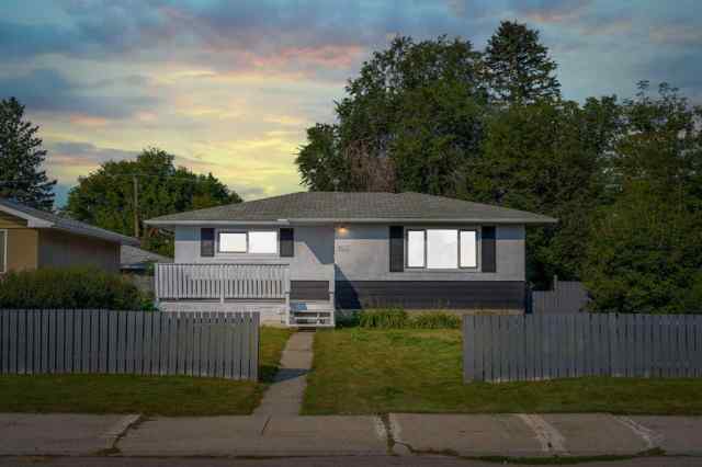 Forest Lawn real estate 1523 48 Street SE in Forest Lawn Calgary