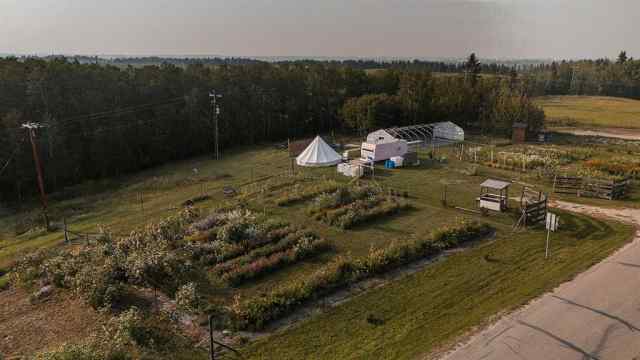 NONE real estate 39180 C & E Trail N in NONE Rural Red Deer County