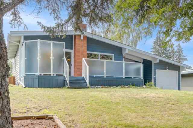 Chinook Park real estate 911 80 Avenue SW in Chinook Park Calgary