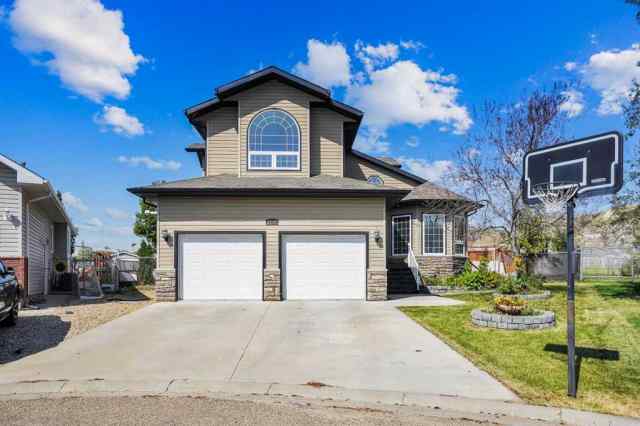 Midland real estate 1230 1 Avenue NW in Midland Drumheller