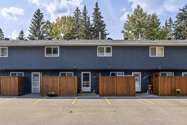 Lions Park real estate 16, 1530 7 Avenue  in Lions Park Canmore