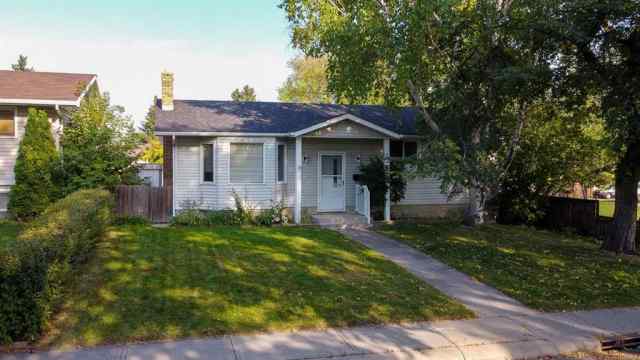 Rundle real estate 2404 51 Street NE in Rundle Calgary
