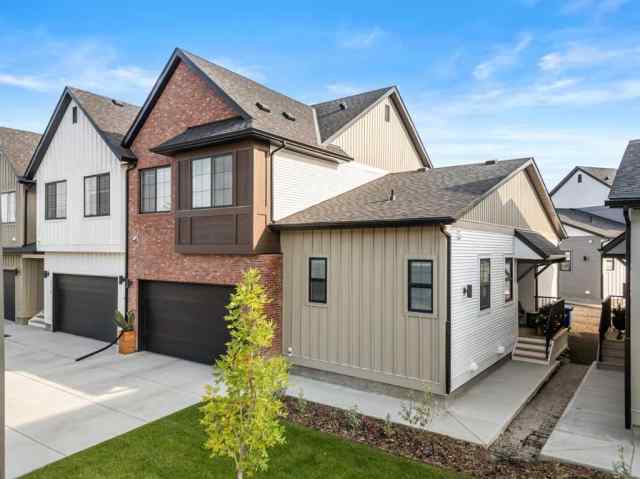 Coopers Crossing real estate 203, 201 Cooperswood Green SW in Coopers Crossing Airdrie