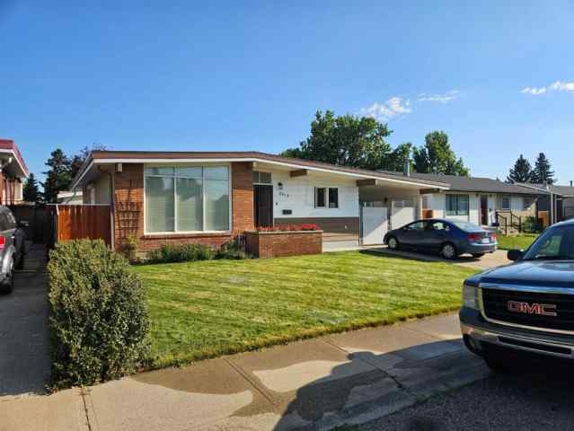 Winston Churchill real estate 2613 10 Avenue  in Winston Churchill Lethbridge