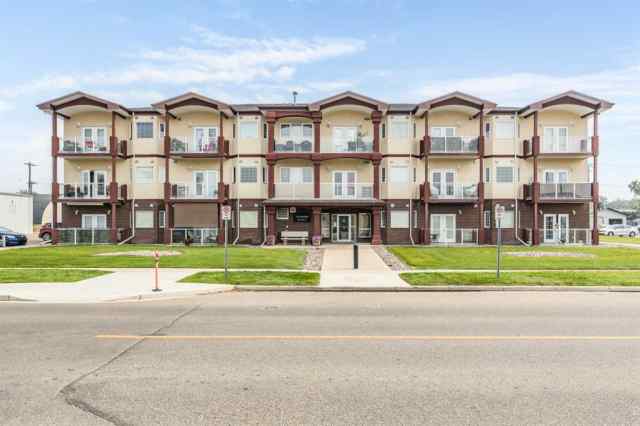 NONE real estate 102, 105 Main Street S in NONE Redcliff