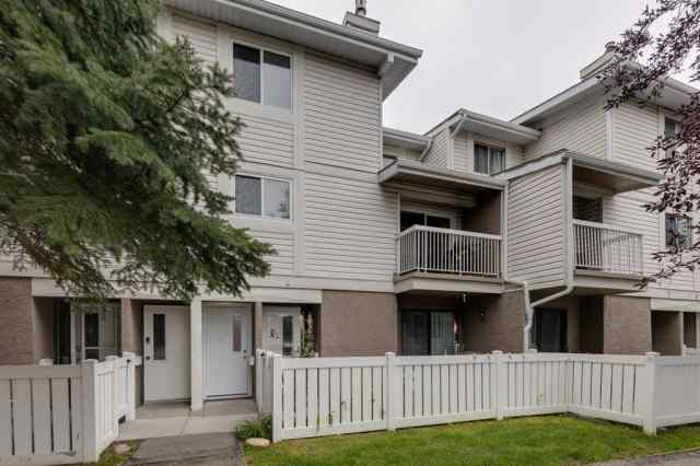 Glenbrook real estate 5, 3015 51 Street SW in Glenbrook Calgary