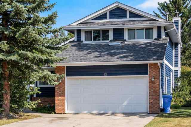 Deer Run real estate 12 Deerbrook Bay SE in Deer Run Calgary