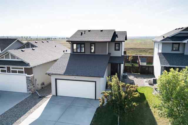Sunridge real estate 386 Mt Sundance Landing W in Sunridge Lethbridge