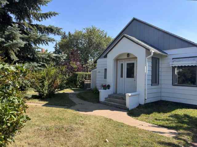 NONE real estate 4713 50 Street  in NONE Bashaw