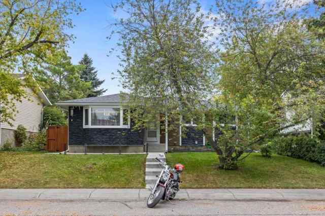 Queensland real estate 343 Queen Tamara Way SE in Queensland Calgary