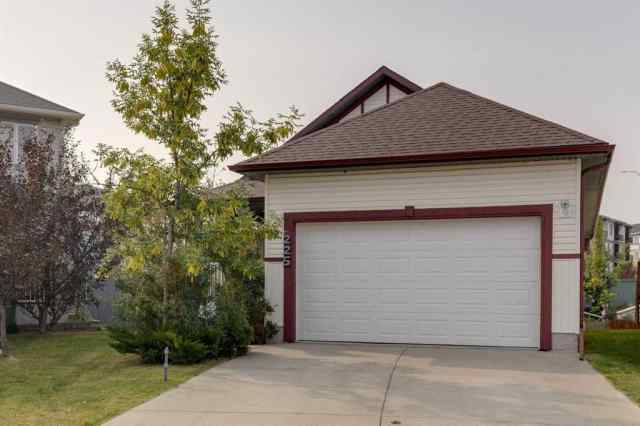 Bayside real estate 225 Bayside Place SW in Bayside Airdrie
