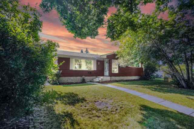 Brentwood real estate 1447 Northmount Drive NW in Brentwood Calgary