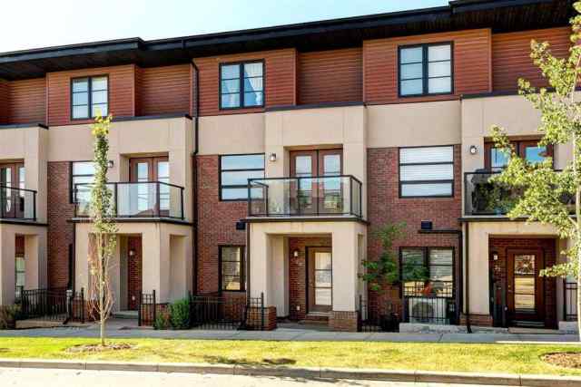 Aspen Woods real estate 25 Aspen Hills Green SW in Aspen Woods Calgary
