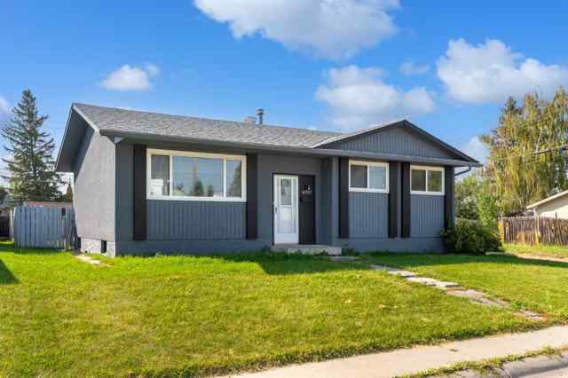 Penbrooke Meadows real estate 6707 3 Avenue SE in Penbrooke Meadows Calgary