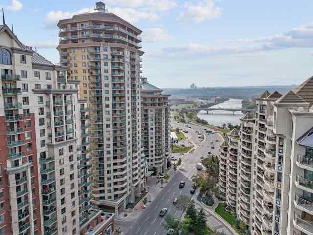Downtown West End real estate 407, 1121 6 Avenue SW in Downtown West End Calgary