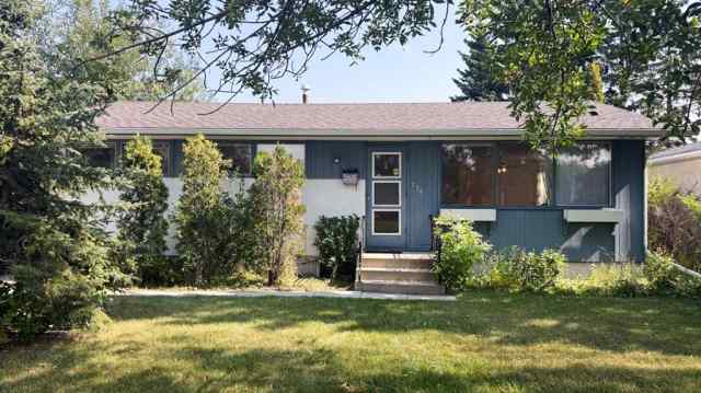 Westgate real estate 236 Westwood Drive SW in Westgate Calgary