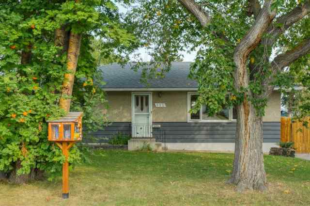 Thorncliffe real estate 412 Tavender Road NW in Thorncliffe Calgary