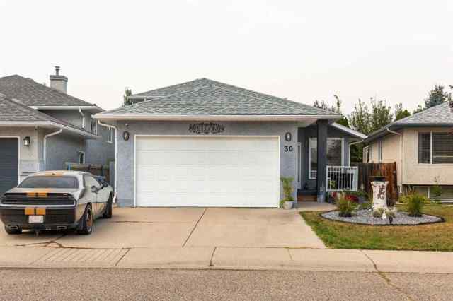 Heritage Heights real estate 30 Heritage Crescent W in Heritage Heights Lethbridge