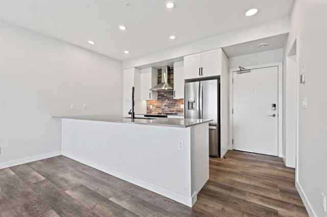Douglasdale/Glen real estate 216, 255 Les Jardins Park SE in Douglasdale/Glen Calgary