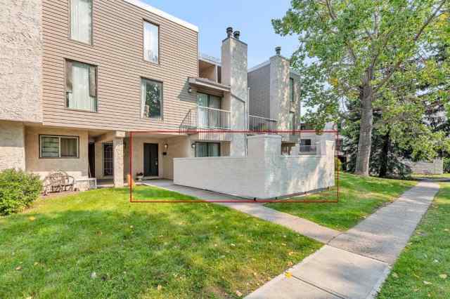 Varsity real estate 417, 3500 Varsity Drive NW in Varsity Calgary