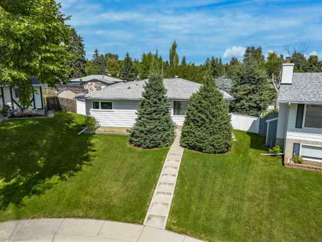 Huntington Hills real estate 7419 Huntertown Crescent NW in Huntington Hills Calgary