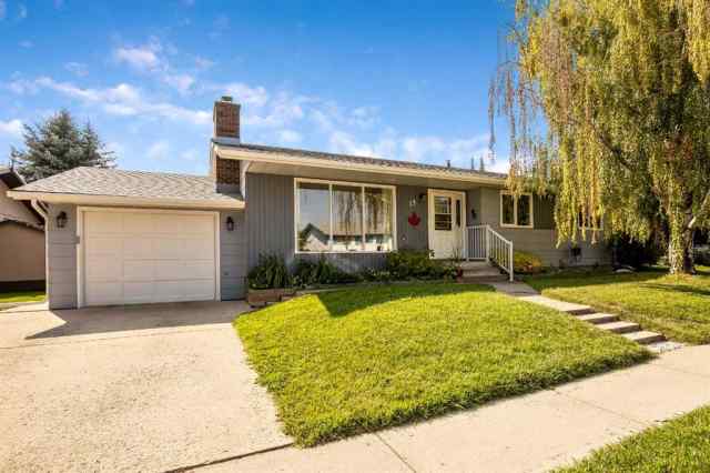 McLaughlin Meadows real estate 13 Trap Road SW in McLaughlin Meadows High River