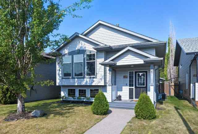 Lonsdale real estate 149 Lanterman Close  in Lonsdale Red Deer