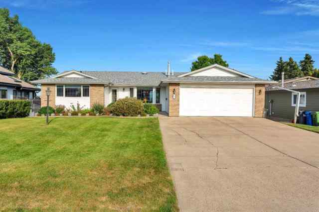 Oriole Park real estate 83 Oberlin Avenue  in Oriole Park Red Deer