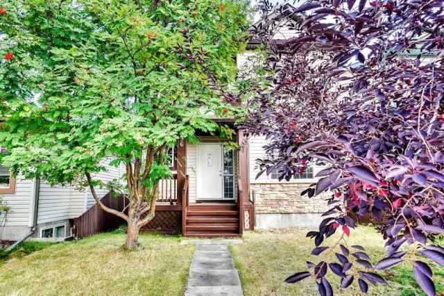 Evergreen real estate 96 Eversyde Circle SW in Evergreen Calgary