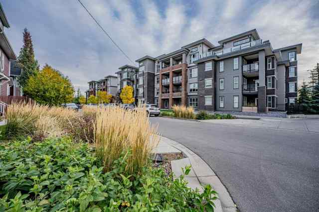 Currie Barracks real estate 3122, 95 Burma Star Road SW in Currie Barracks Calgary
