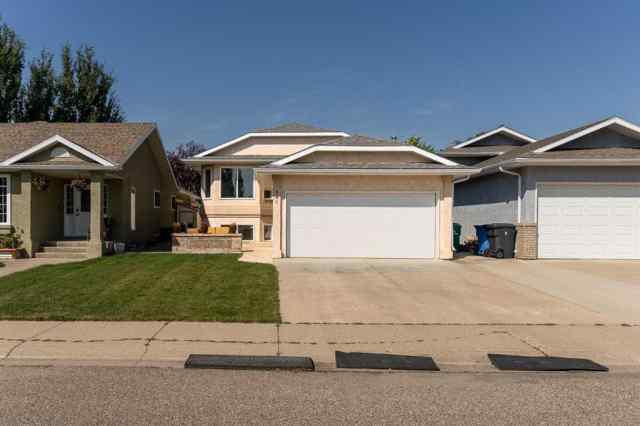 Heritage Heights real estate 364 Heritage Crescent W in Heritage Heights Lethbridge