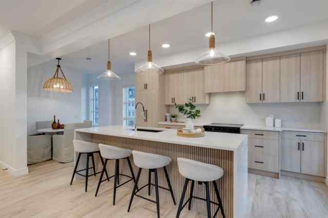 University District real estate 702, 4270 Norford Avenue NW in University District Calgary