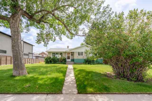 Cambrian Heights real estate 1015 32 Avenue NW in Cambrian Heights Calgary