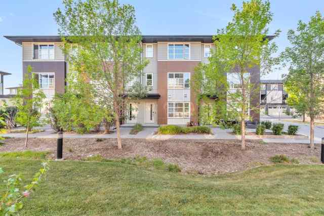 Evanston real estate 506 Evansridge Park NW in Evanston Calgary
